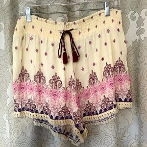NEW Boho Fringe Trim Shorts Tassle Tie Elastic Waist XL Mudd